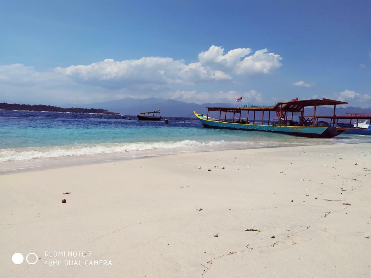 Kusuka Bungalow Quần đảo Gili Ngoại thất bức ảnh