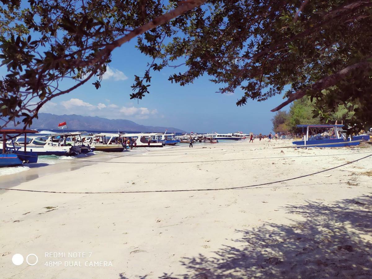 Kusuka Bungalow Quần đảo Gili Ngoại thất bức ảnh