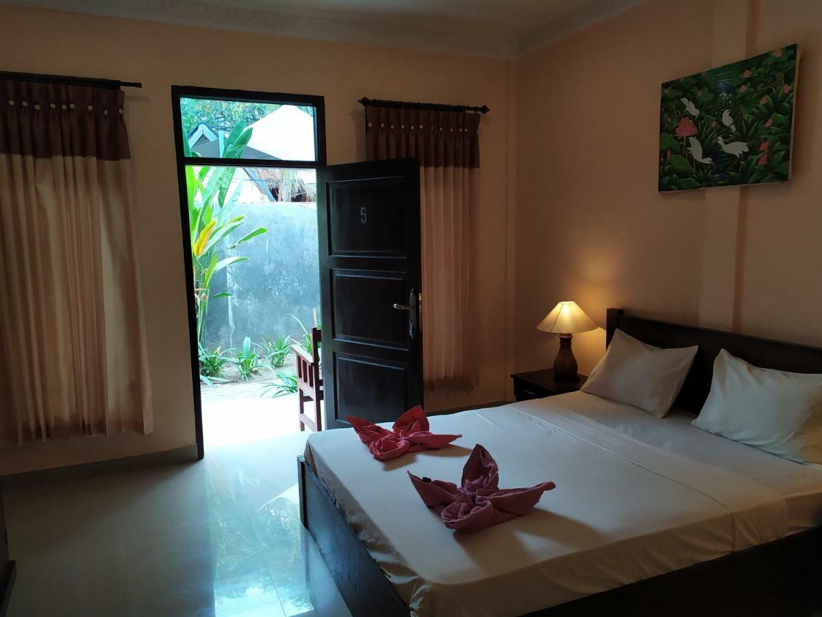 Kusuka Bungalow Quần đảo Gili Ngoại thất bức ảnh